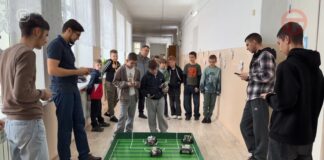 🤖 Соревнования по зимнему робофутболу прошли на станции юных техников Уссурийска