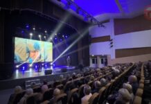 🕯 Концерт памяти Сергея Ефремова прошёл в Уссурийске