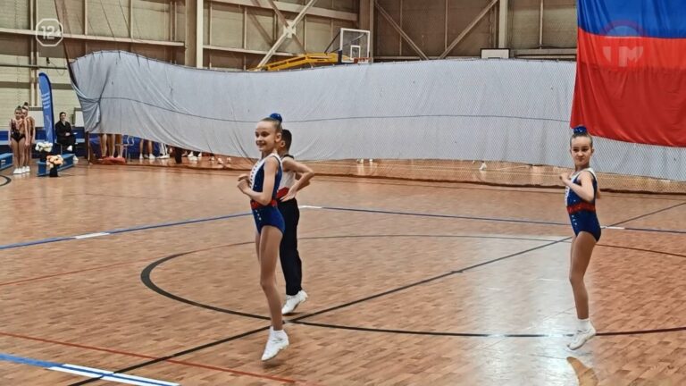 🤸‍♂️ Команда нашего города выступила на краевом первенстве по спортивной аэробике
