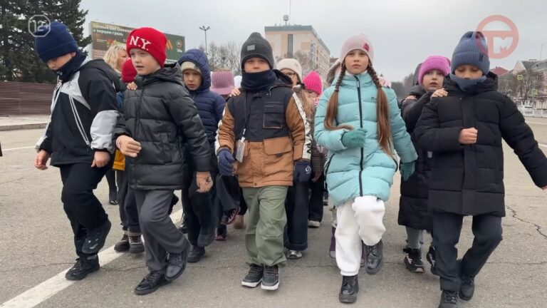 ✔️ Первая в этом году репетиция парада «Правнуки Победы» прошла на центральной площади города