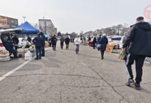 🍯 В Уссурийске открылись торговые ряды к 8 Марта