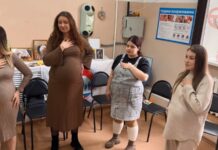 🤱 Школа мам: в женской консультации рассказали о правилах перевозки и уходе за малышом