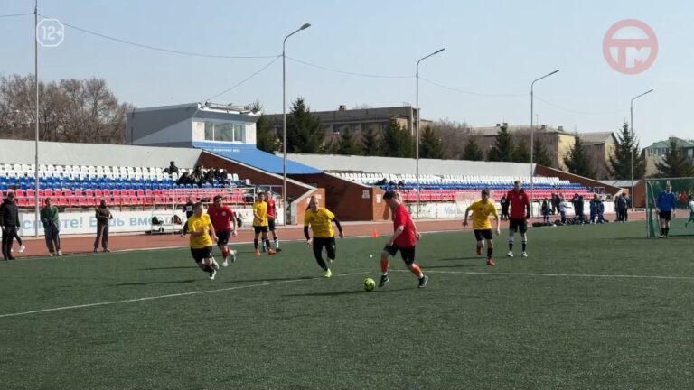 ⚽️ Соревнования по мини-футболу прошли на городском стадионе Уссурийска