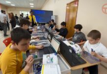 🤖 От простых деталей до управления атомной станцией