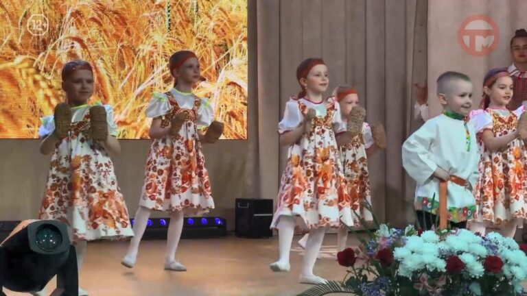 🎤 Уссурийск отметил завершение фестиваля «Страна чудес»