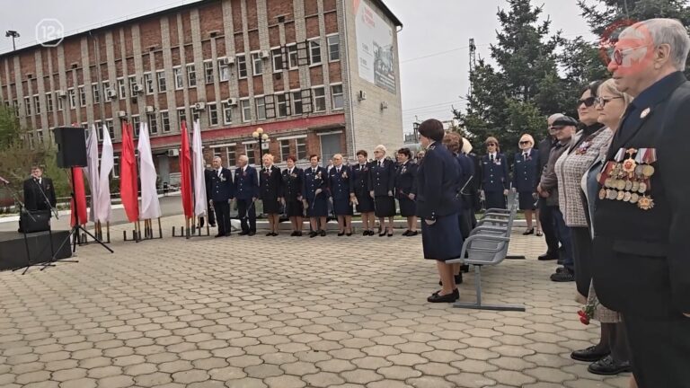 🎗️ Торжественный митинг памяти воинам-железнодорожникам прошел в Уссурийске