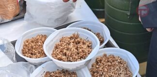 🥣 Традиционная акция «Солдатская каша» прошла у кинотеатра «Россия»