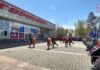 🌸 Уссурийцы встретили Первомай у молодёжного центра «Горизонт»