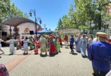 ✔️ Настоящее народное гулянье развернулось на старом Арбате Уссурийска