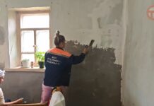✔️ Специалисты водоканала помогли жительнице Баневурово с косметическим ремонтом стен дома