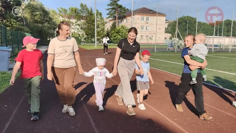 👨‍👩‍👧‍👦 Новыми амбассадорами «Уссурийских игр» стала многодетная семья Тетуевых из Михайловки