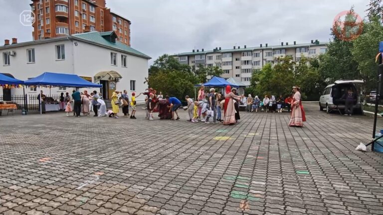 ✔️ Праздник устроили у храма Николая Чудотворца в Уссурийске