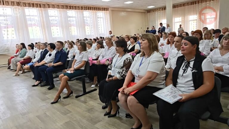 ✔️ Количество выпускников Уссурийска, которые набрали 100 баллов на экзаменах, увеличилось вдвое