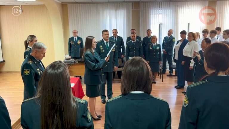✔️ Ученики первого в Уссурийске таможенного класса приняли присягу