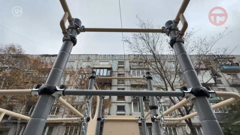 ✔️ Представители ТОС «Уссурийский квартал» делают свой двор комфортнее